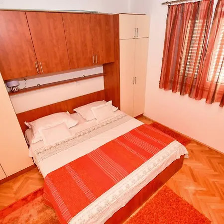 Antonio Apartment