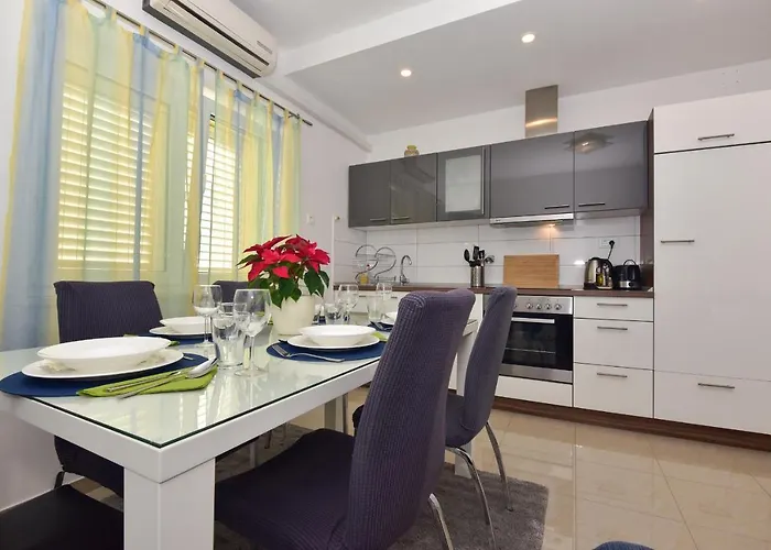 Antonio Apartamento Makarska